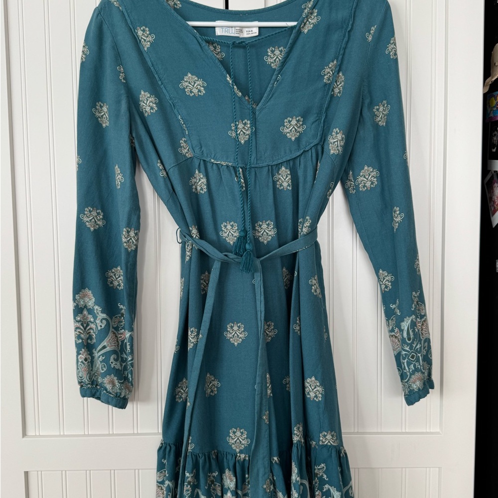 Time and Tru Teal Floral Long Sleeve Dress